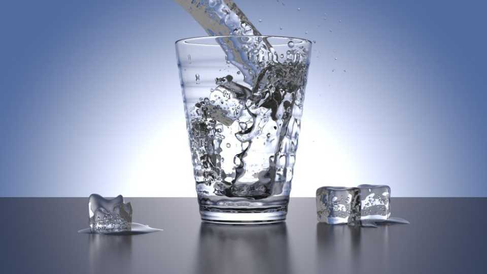 La ce temperatură ar trebui băută apa în timpul verii