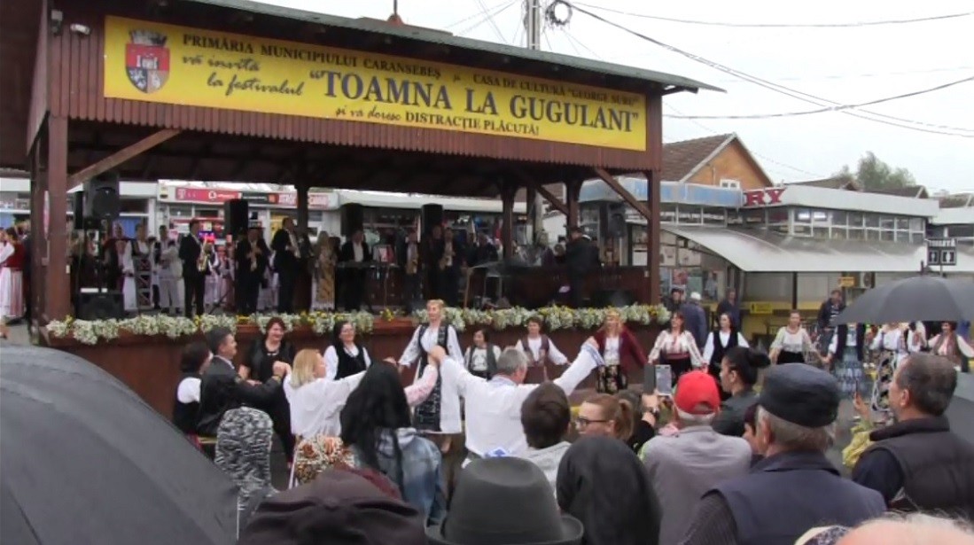 Festivalul Toamna la gugulani in plina desfasurare la Caransebes VIDEO