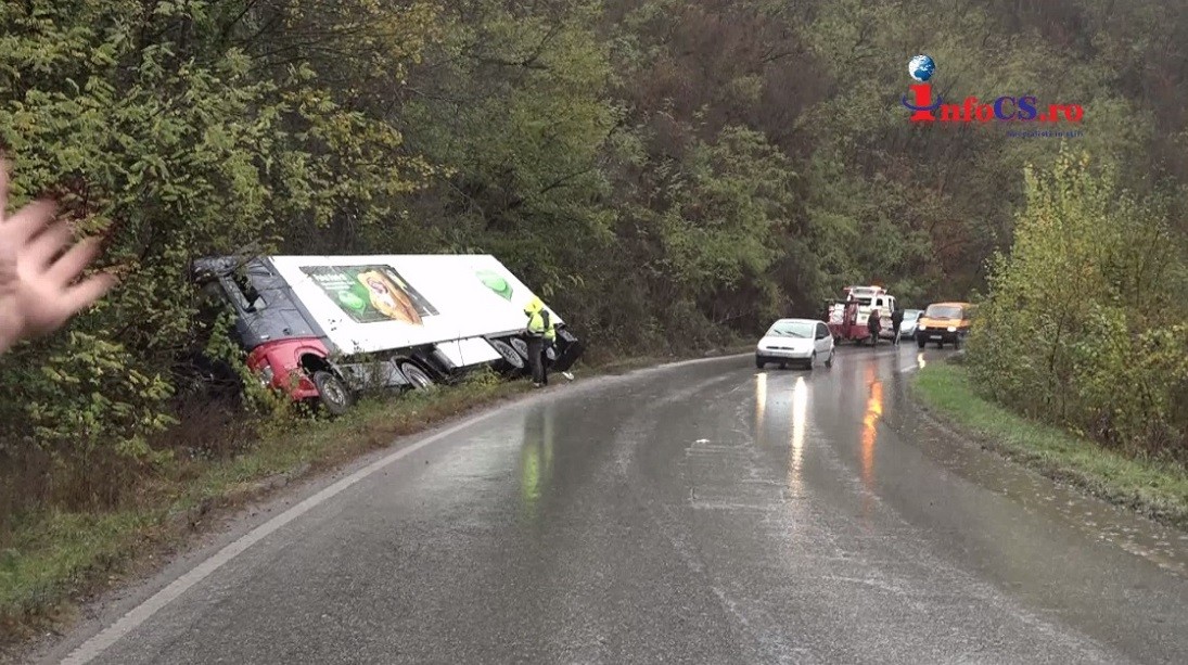 Circulatie blocata spre Timisoara de un tir – Accident cu un camion plin cu carne de pui  VIDEO