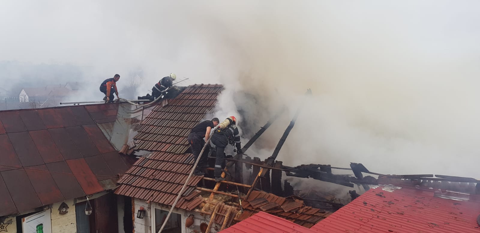 Foc la Tarnova – O casa in pericol