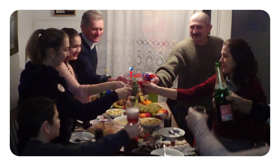 Pregătiri, petrecere şi artificii de Revelion la Padina Matei și în Clisura Dunării VIDEO