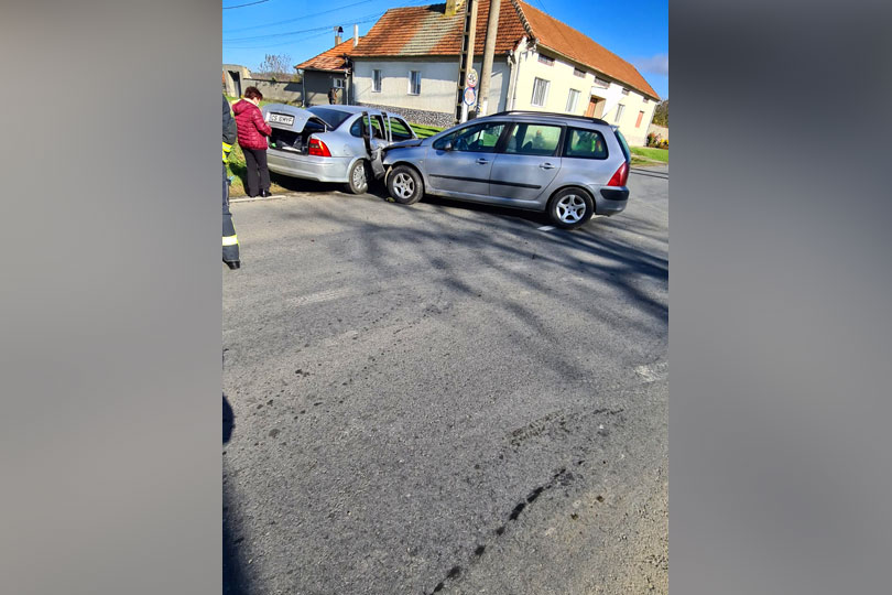 Alt accident pe DN 58 în această dimineaţă Accidente în serie pe DN Reşita Caransebeş VIDEO