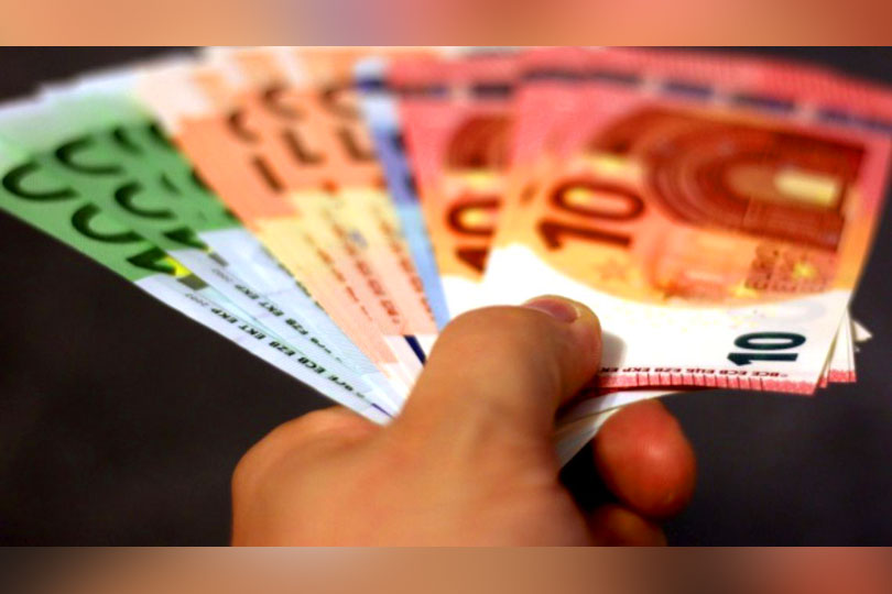Ce se întâmplă cu banii?! Leul se ține tare în fața euro