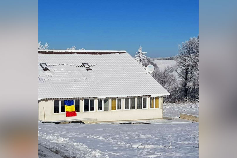 Semenicul cu zăpadă şi distracţie de Crăciun la terasa lui Marian Podeanu VIDEO