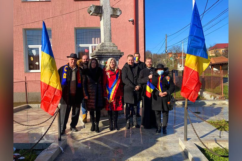 Ziua Națională la Fârliug – Începutul unei „uniri” rodnice între Biserică și administrație în Comuna Fârliug