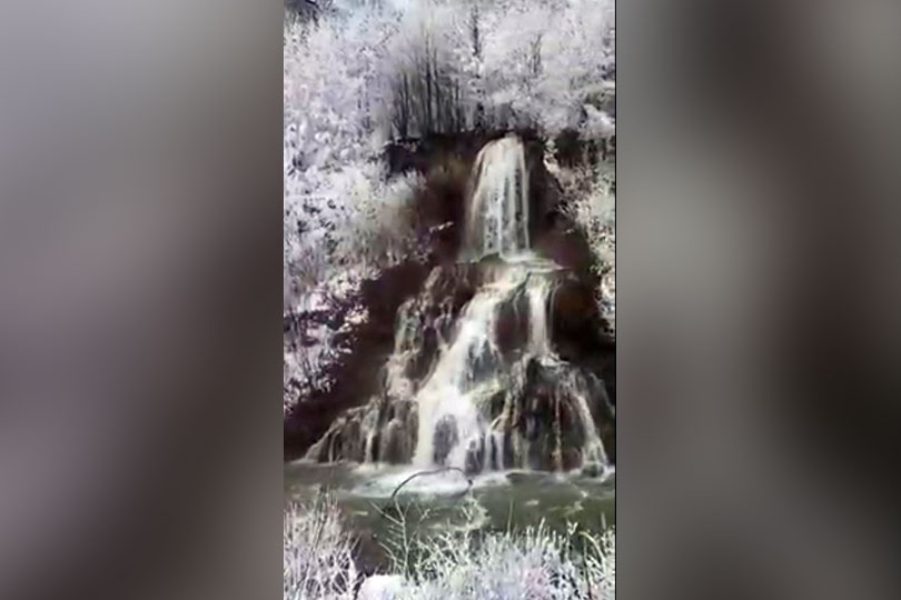 Cascada Cârșa din pădurea de argint din Cheile Minișului VIDEO de excepție