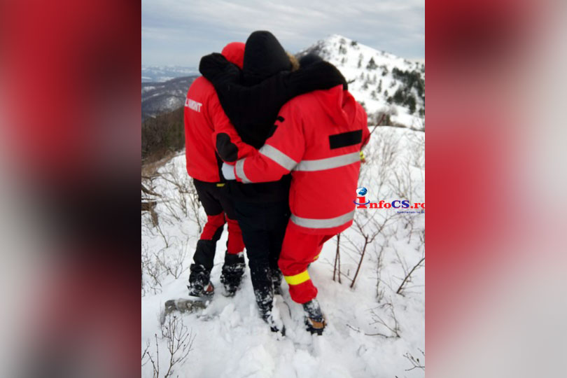Salvare în extremis în Munții Domogled – Doi tineri au fost salvați de la moarte de salvamontiștii din Băile Herculane VIDEO