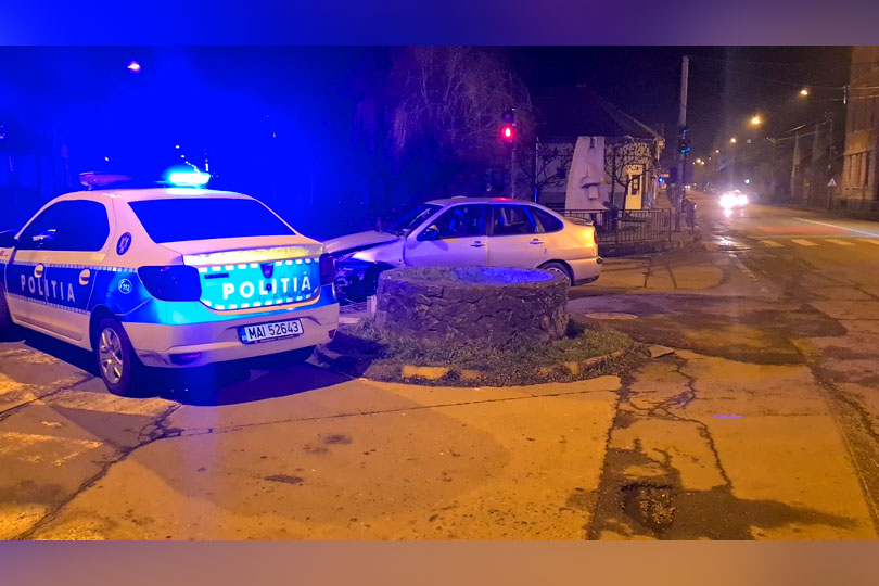 Accident la Caransebeș cu urmărire prin oraș și șofer băut VIDEO