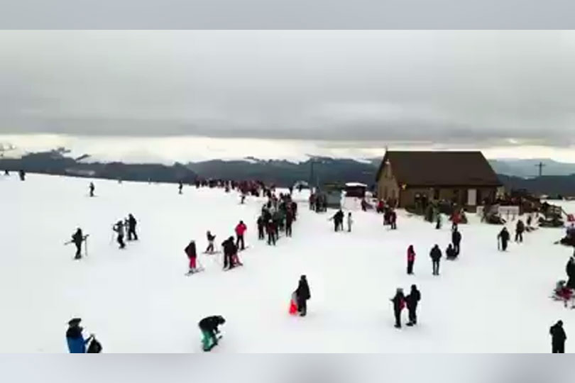 Ultima zi din vacanța de iarnă la schi pe Muntele Mic VIDEO