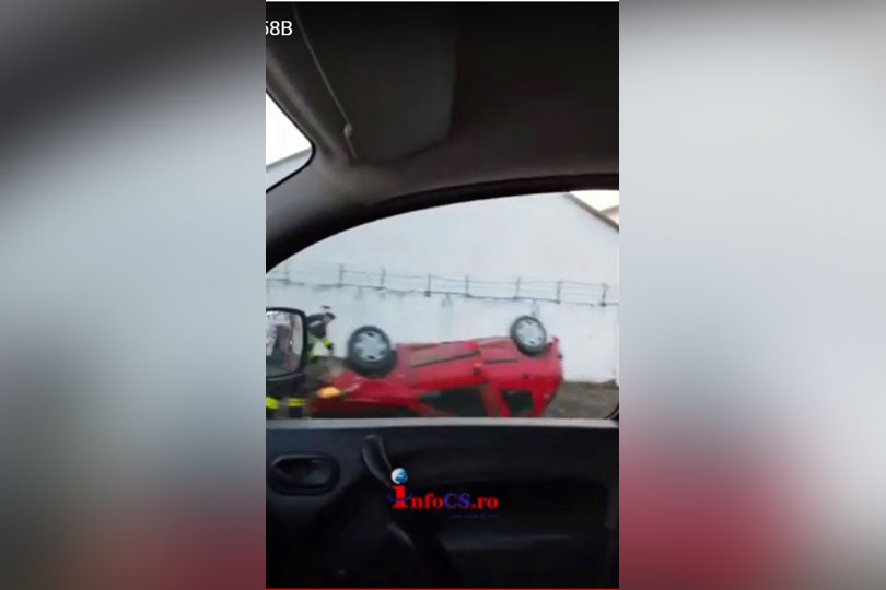 Accident cu roțile în sus pe DN58B între Bocșa și Berzovia VIDEO
