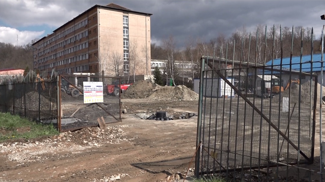 Dunca nu mai vrea să anvelopeze termic spitalele din Reșița VIDEO