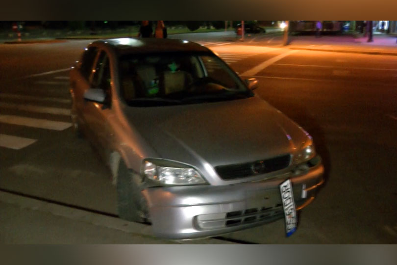 UN Șofer fără o mână, beat la volan, a provocat un accident la Victoria VIDEO
