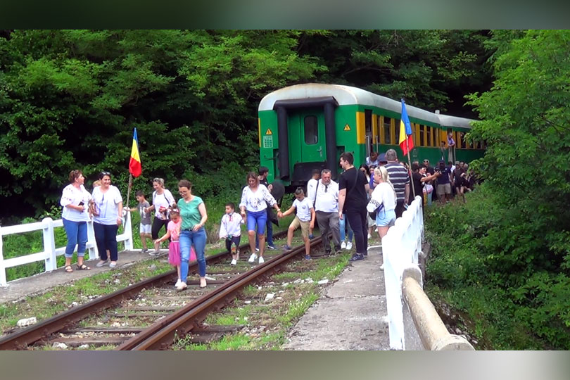 Promovarea iei românești pe cel mai vechi traseu feroviar montan din România- Anina – Oraviţa VIDEO