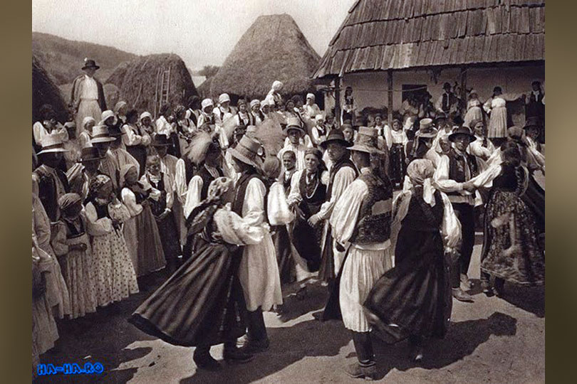 Ruga de Rusalii în satele bănățene – Sărbătoare aproape de Reșița la Țerova și la Moniom