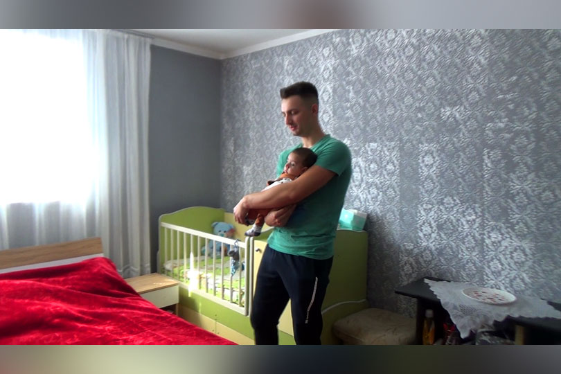 REVOLTĂTOR – Nou-născut găsit cu vânătăi de mama sa în secția de pediatrie de la Spitalul din Oravița VIDEO