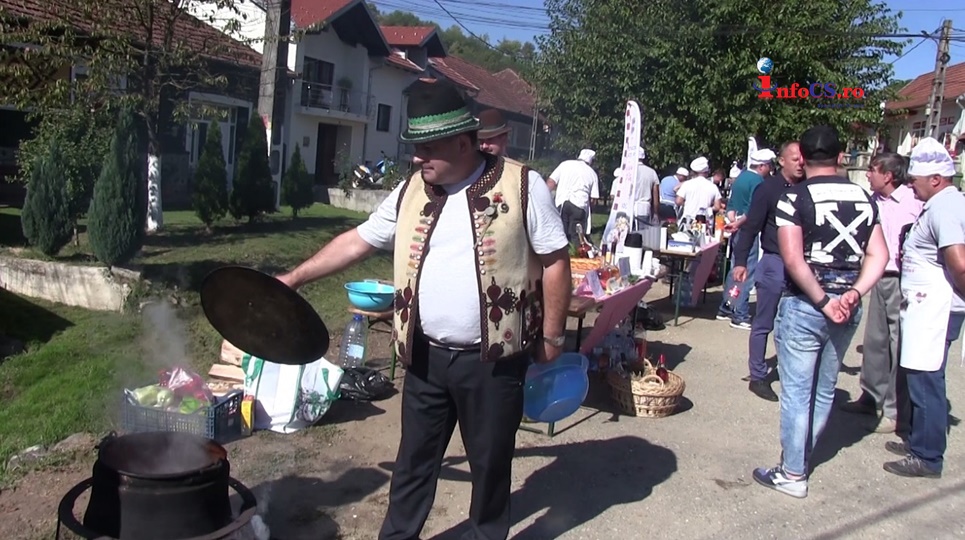 Carașovenii s-au întrecut în prepararea papricașului la Vodnic VIDEO