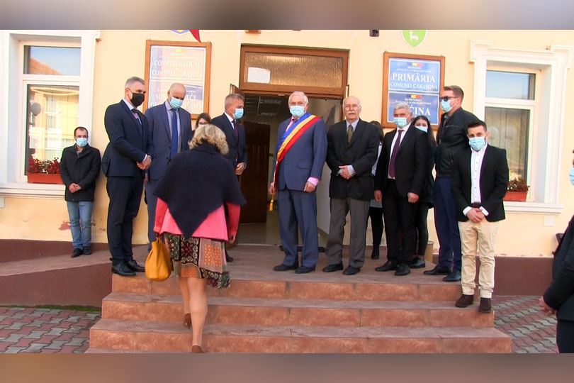 Ambasadoarea Croației în mijlocul comunității croate – Donație de carte la Carașova VIDEO