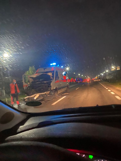 Accident de circulație între o ambulanță și un autoturism la Măureni EXCLUSIV VIDEO