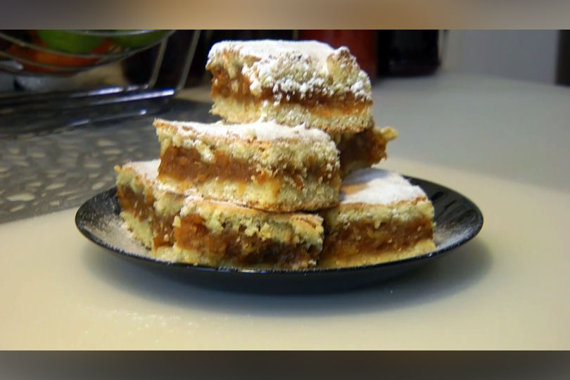 Prăjitură cu mere din aluat special bun la orice – aluat de bază pentru prăjitură VIDEO