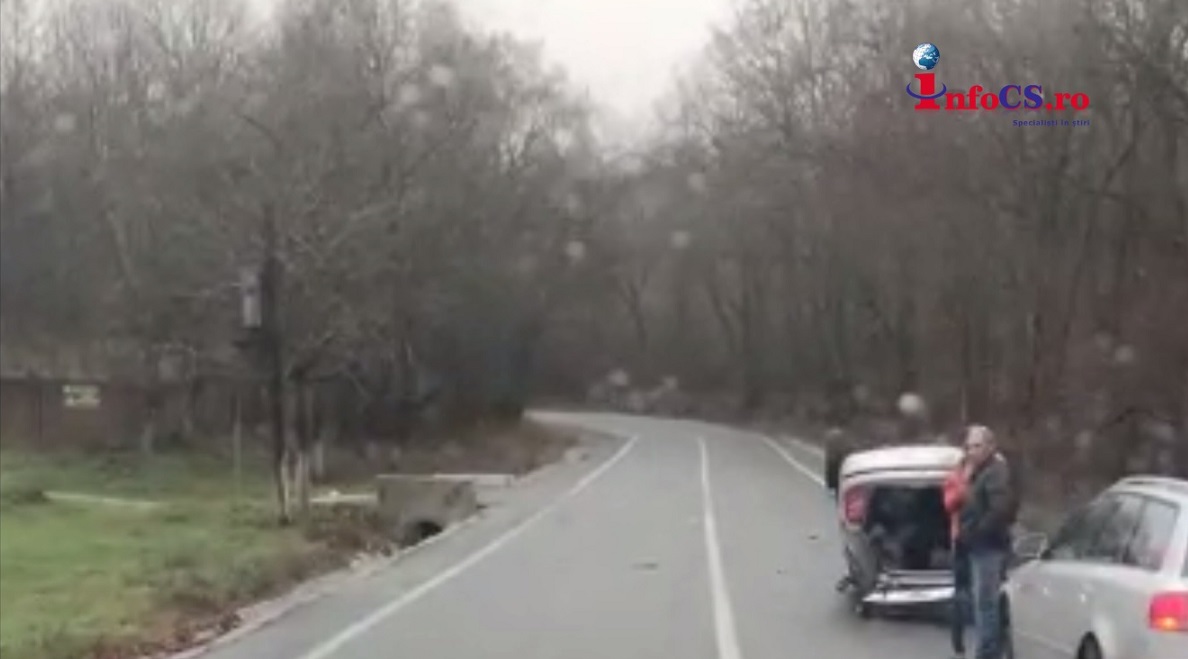 Accident cu roțile în sus pe DJ 572 Berzovia – Vermeș VIDEO