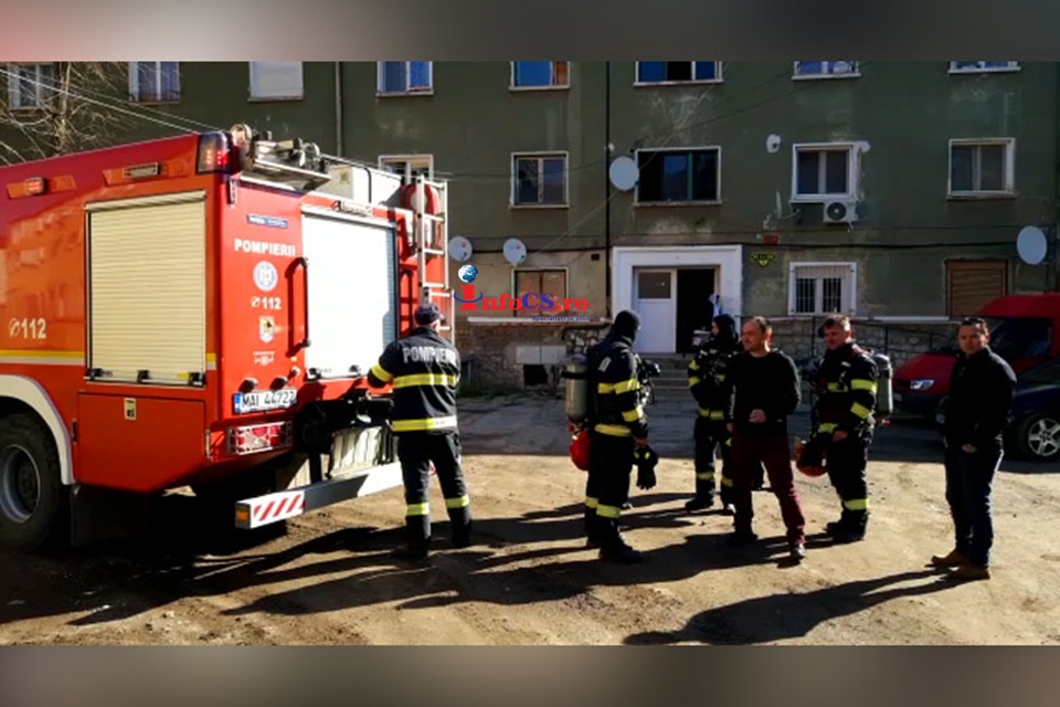 O oală cu mâncare uitată pe foc a scos in stradă 4 echipaje de pompieri militari la Reșița VIDEO