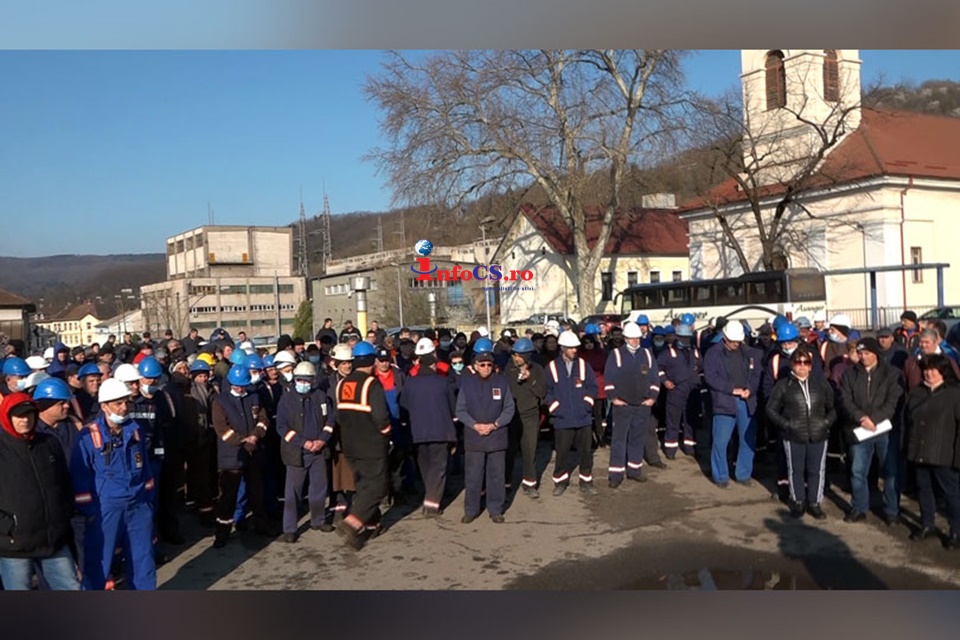 Ziua a doua de proteste pentru siderurgiștii reșițeni de la TMK VIDEO