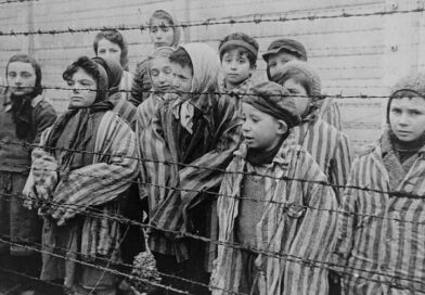 Ziua Internațională de Comemorare a Victimelor Holocaustului –<br>Mii de Martori ai lui Iehova se numără printre cei care au fost duși sau exterminați în lagărele de concentrare