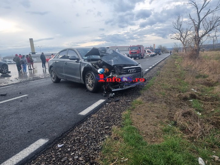 Accident cu 4 autoturisme avariate la Bocșa VIDEO UPDATE