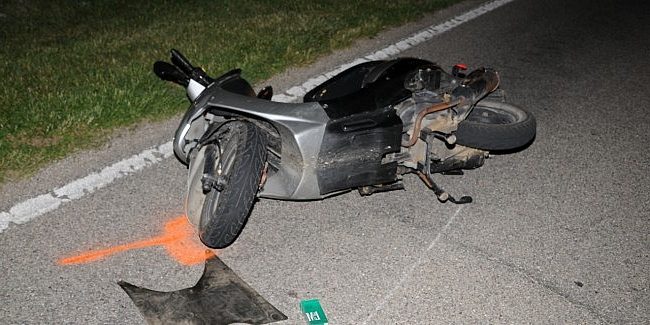Bărbat tânăr mort în urma unui accident de moped