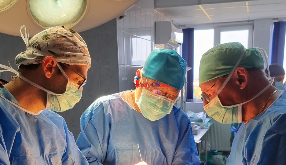 Premieră medicală în Banatul Montan – artroplastie de genunchi cu proteză totală EXCLUSIV VIDEO